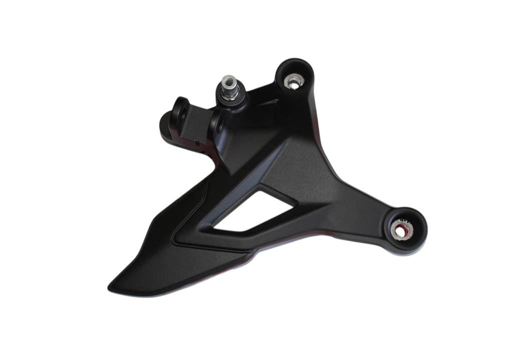 CF MOTO SR 250 E5 BASAMAK BRAKETİ ÖN SOL ORİJİNAL