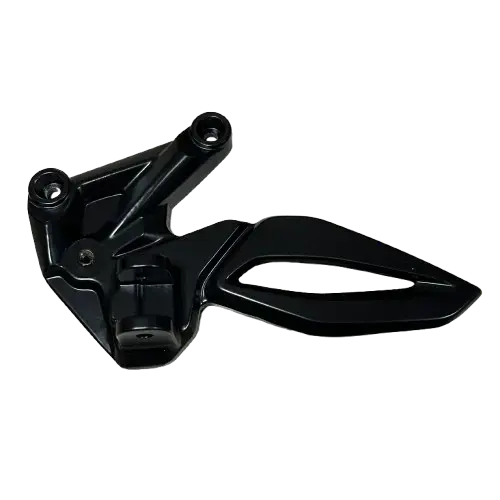 BAJAJ PULSAR RS 200 BASAMAK BRAKETİ ÖN SOL SİYAH ORİJİNAL