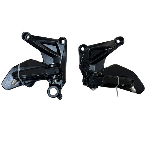 BAJAJ PULSAR NS 200 BASAMAK BRAKETİ ÖN SİYAH